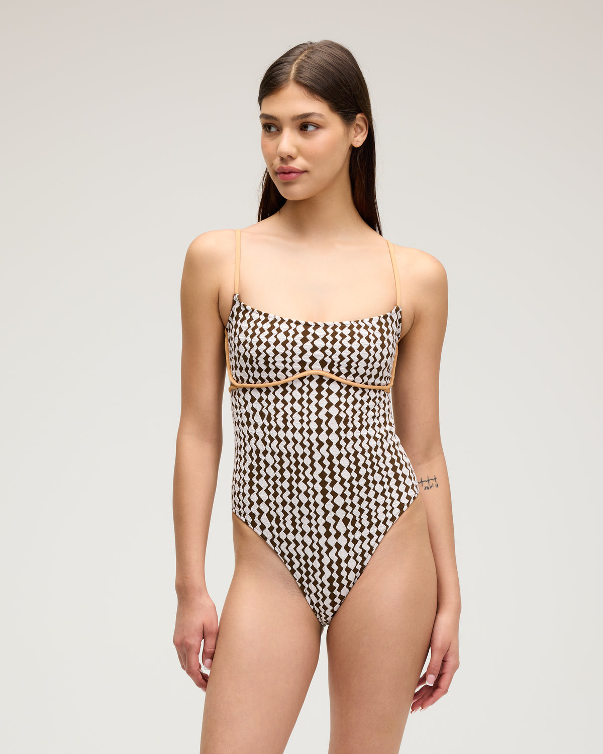 Canaria One Piece - Curly Currents