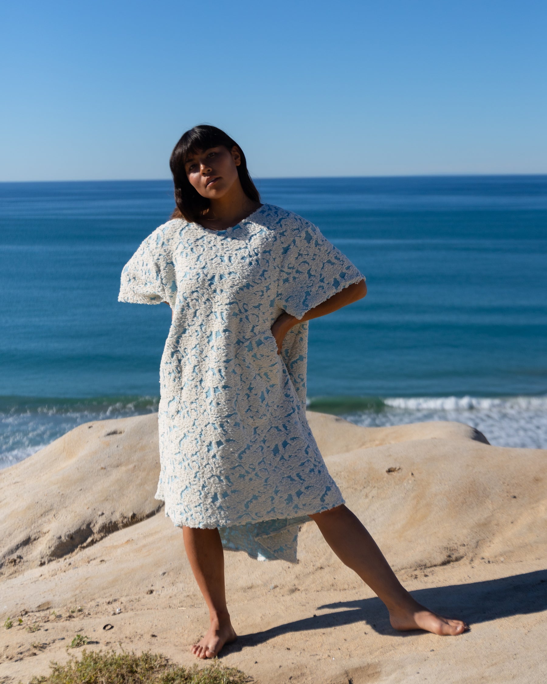 Brynne Nimbus White Blue Textured Changing Cape Towel Dress Poncho
