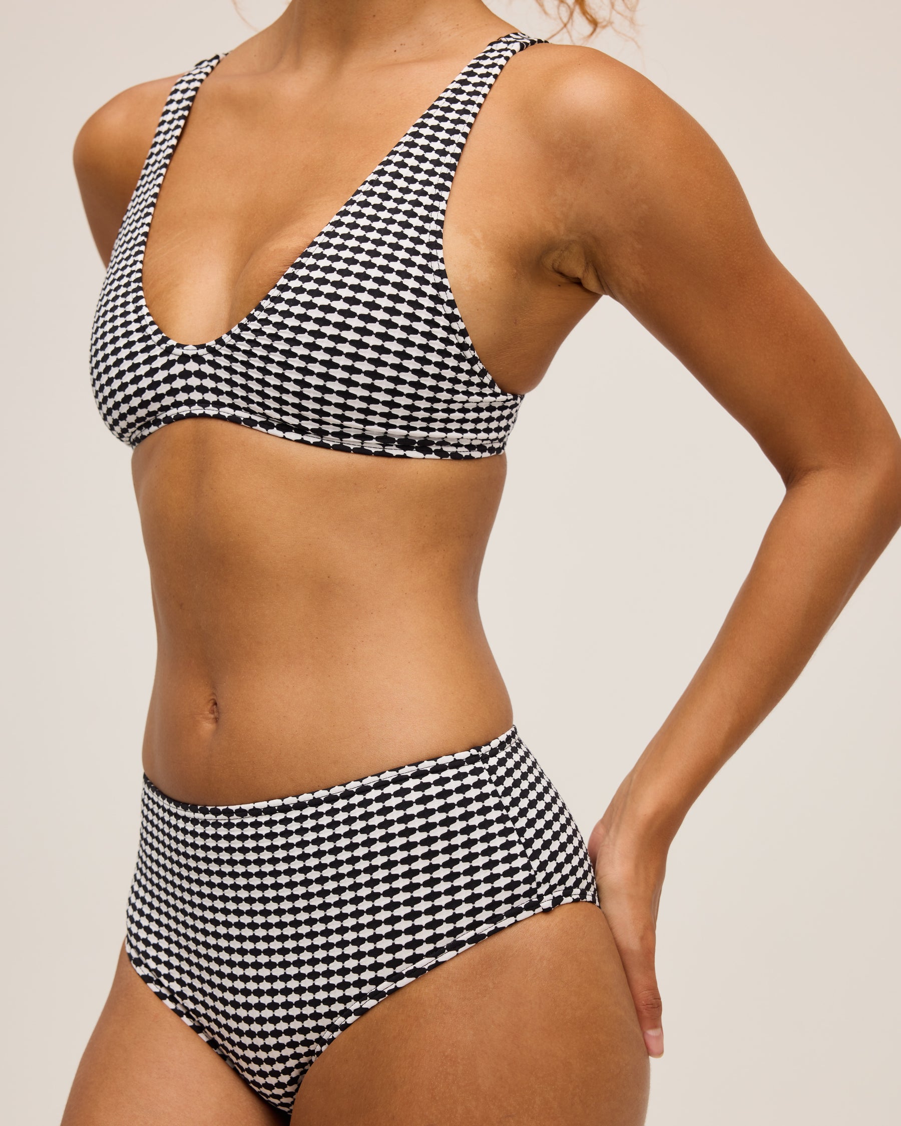 Brasilia Bikini Bottom - Black Dora