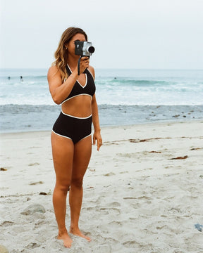 Alice One Piece - Black