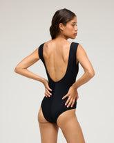 Adi One Piece - Black