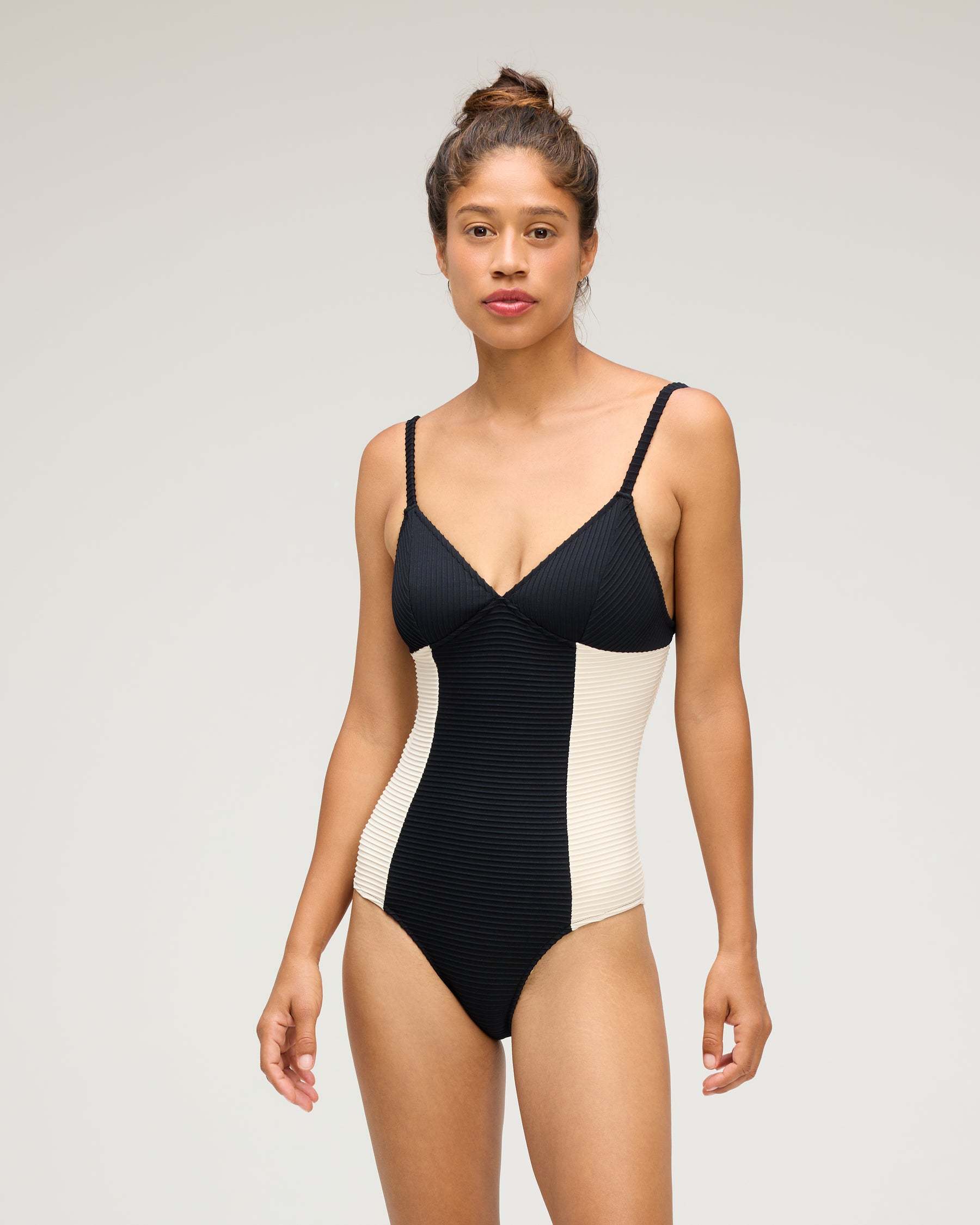 Tia One Piece - Black/Ivory