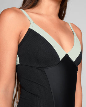 Riviera One Piece - Jet